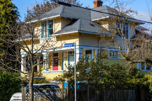 1270 Balmoral Rd, Victoria BC