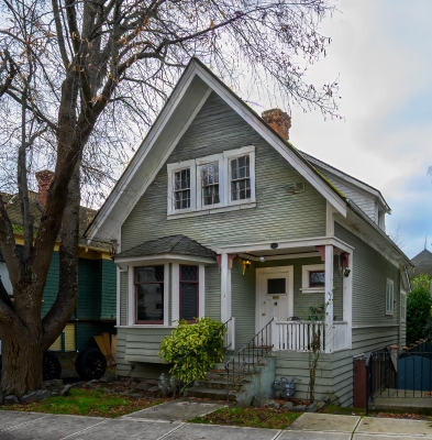 907 Collinson St, Victoria BC
