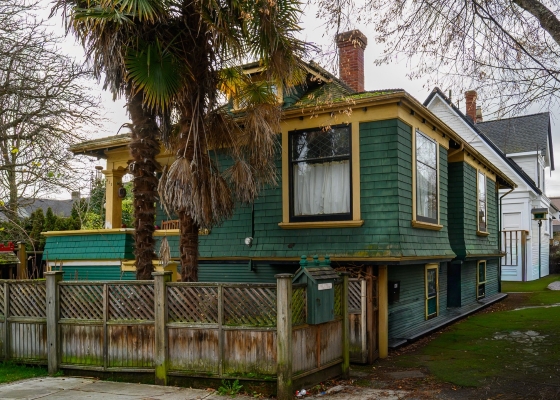 911 Collinson, Victoria BC