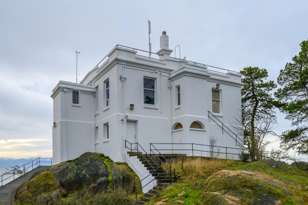 302 Denison Rs, Victoria BC