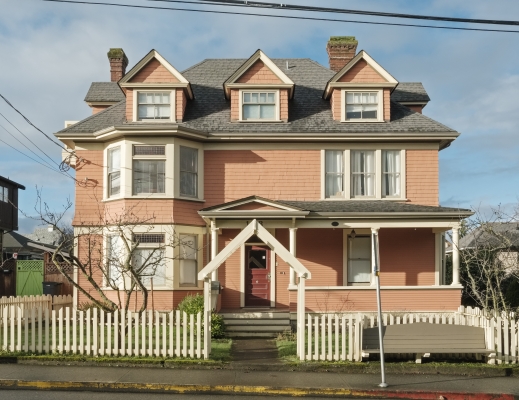 1418 Fernwood Rd, Victoria BC