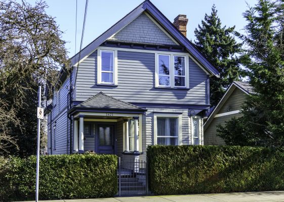 1621 Fernwood Rd, Victoria BC
