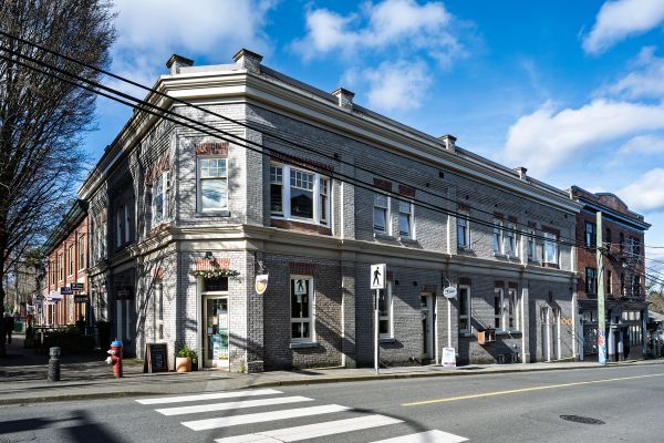 2000-06 Fernwood Rd, Victoria BC