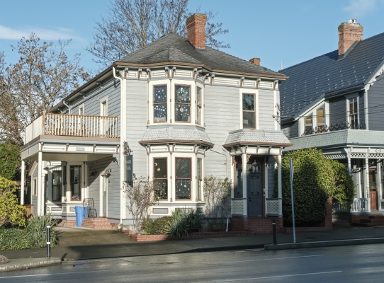 1190 Fort St, Victoria BC