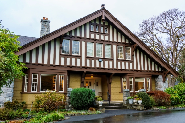 550 Foul Bay Rd, Victoria BC