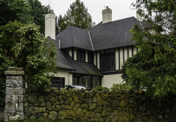 611 Foul Bay Rd, Victoria BC