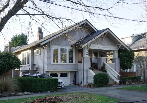 938 Fullerton Av, Victoria BC