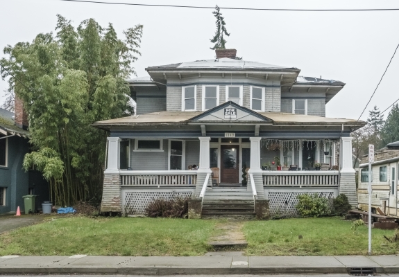 1349 Grant St, Victoria BC