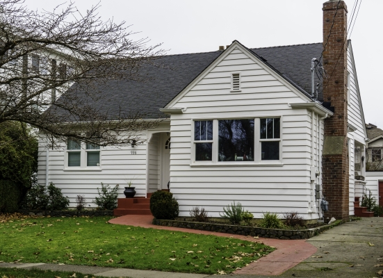 936 Heywood Av, Victoria BC