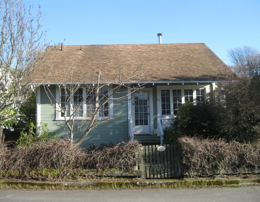 67 Lewis St, Victoria, BC