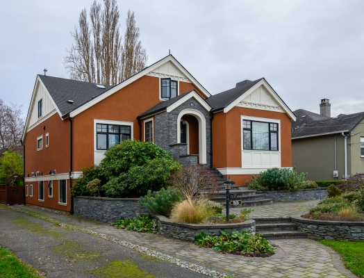 53 Linden Av, Victoria BC