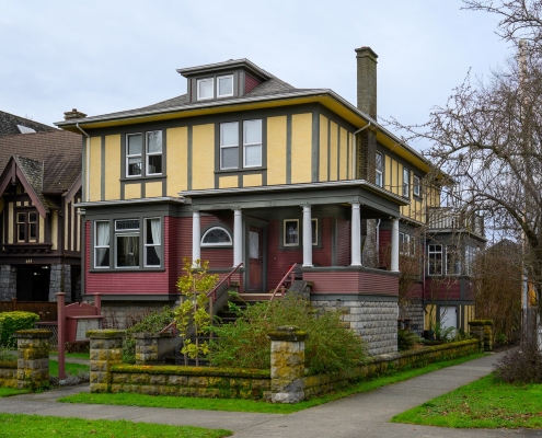 650 Linden Av, Victoria BC