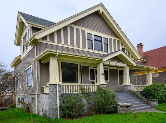 806 Linden Av, Victoria BC