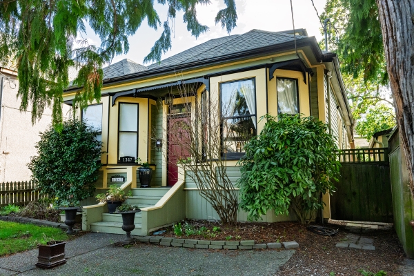 1347 Pembroke St, Victoria BC