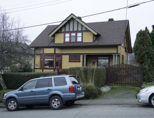 212 Raynor Av, Victoria BC