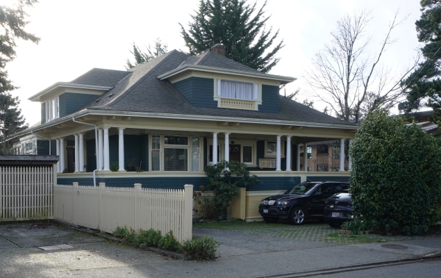 614 Seaforth St, Victoria BC