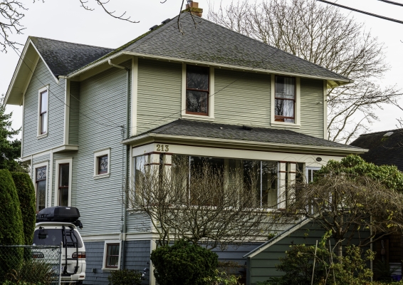 213 St Charles St, Victoria BC