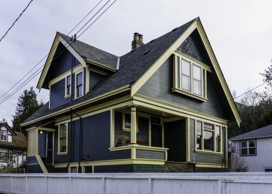 1611 Stanley Av, Victoria BC