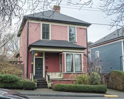 1213 Yukon St, Victoria BC