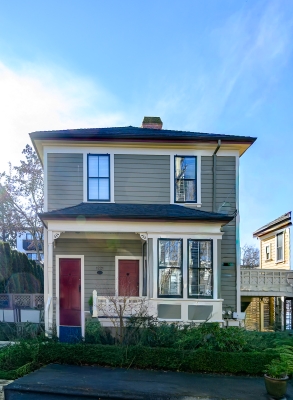 1221 Yukon St, Victoria, BC