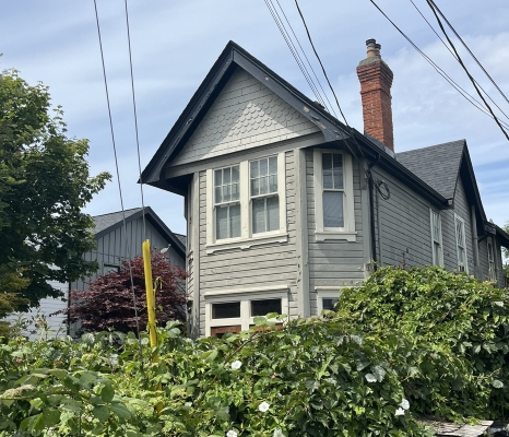 20 Lewis St, Victoria BC